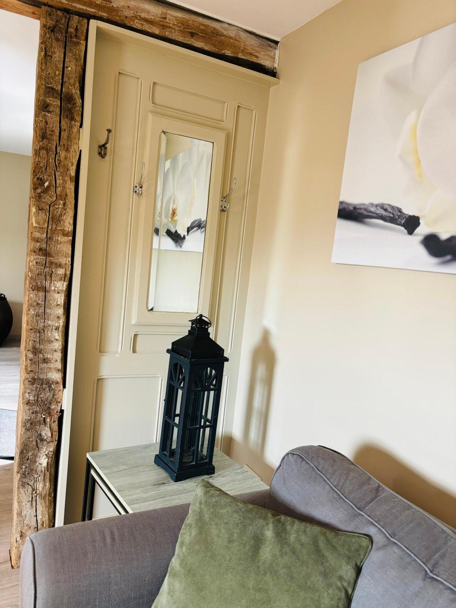 Le Gite Du Faubourg Sautour Exterior foto